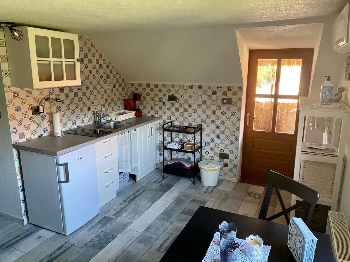 Apartma Obrh Šmarješke Toplice Zewnętrze zdjęcie