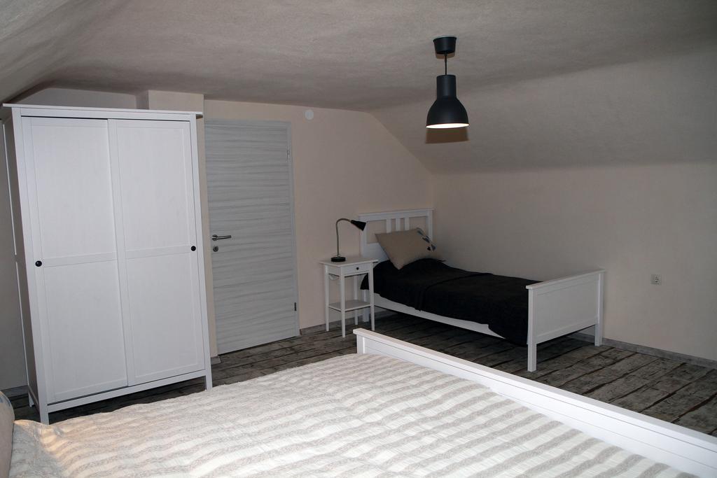 Apartma Obrh Šmarješke Toplice Zewnętrze zdjęcie