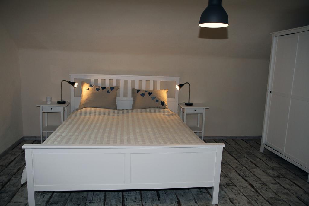 Apartma Obrh Šmarješke Toplice Zewnętrze zdjęcie