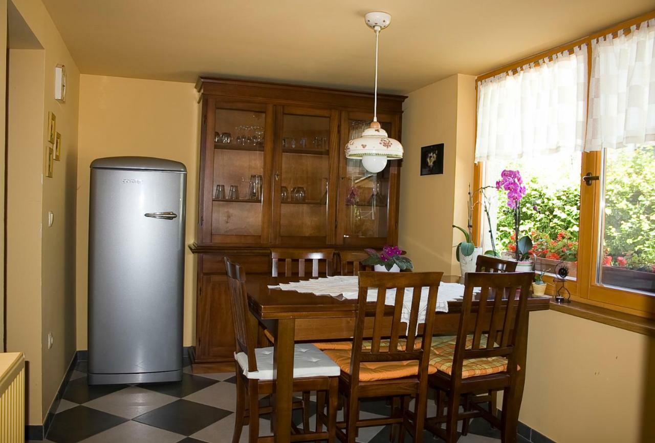 Apartma Obrh Šmarješke Toplice Zewnętrze zdjęcie